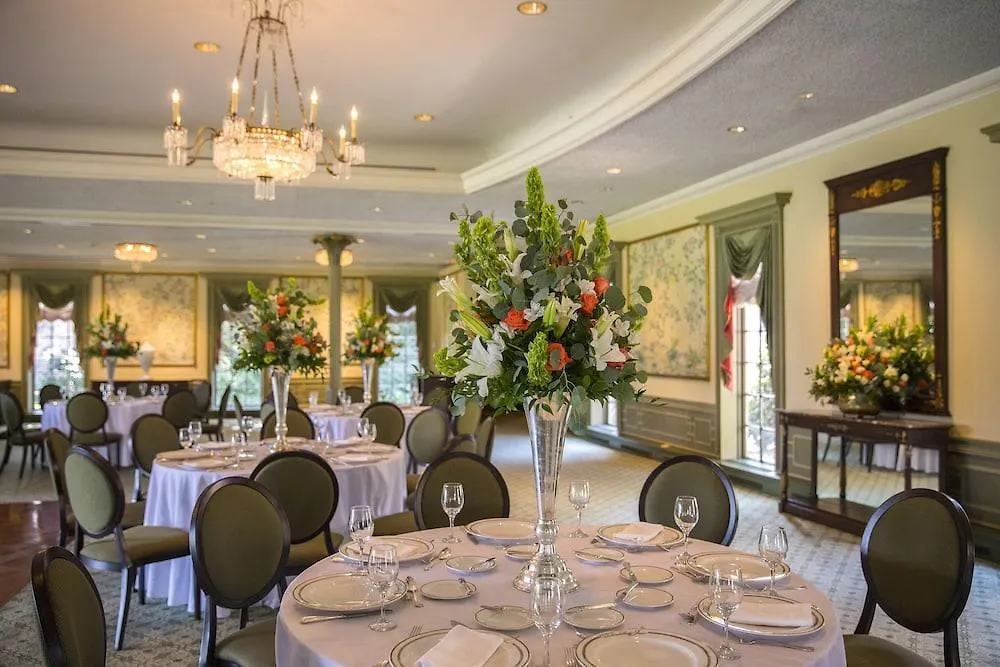 Williamsburg Inn, An Official Colonial Williamsburg Hotel