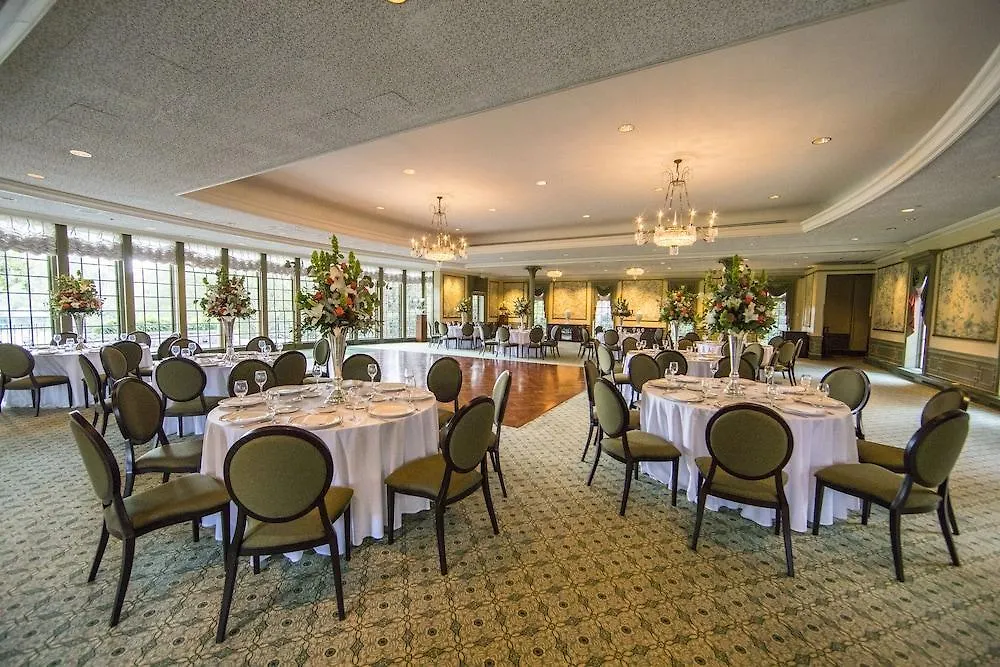 Williamsburg Inn, An Official Colonial Williamsburg Hotel